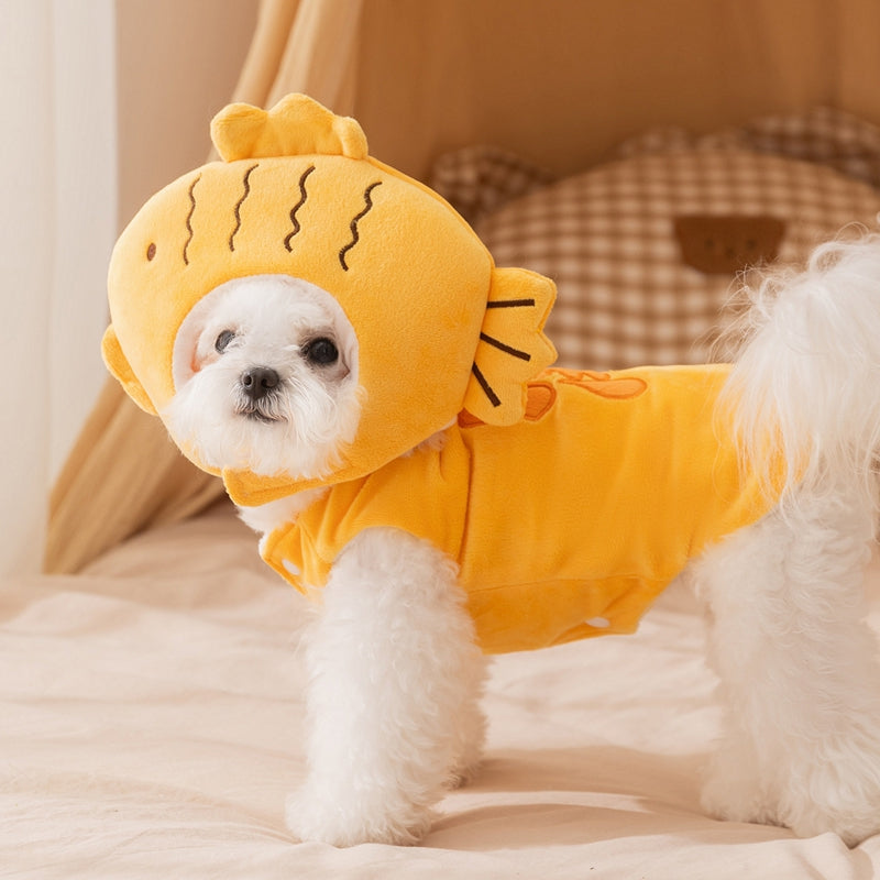 In Autumn And Winter, The Dog Is Funny. The Hot Spring Fish Wears A Hat And A Vest, Transforming Into A Teddy Cotton-padded Suit For Pet Dogs
